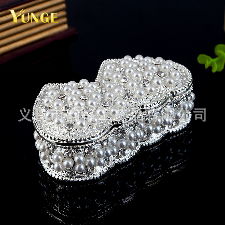 Birthday Gifts For Girls Creative Boutique Practical Gifts Silver-plated Pearl Metal Crafts Jewelry Box